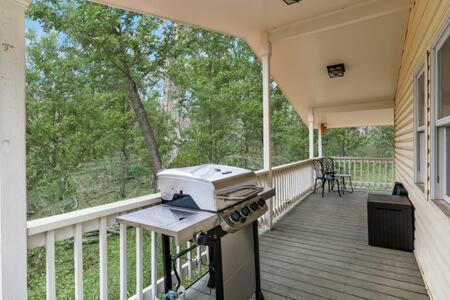 Harpers Ferry Cabin Hot Tub, Deck, Fire Pit, Wifi Esterno foto