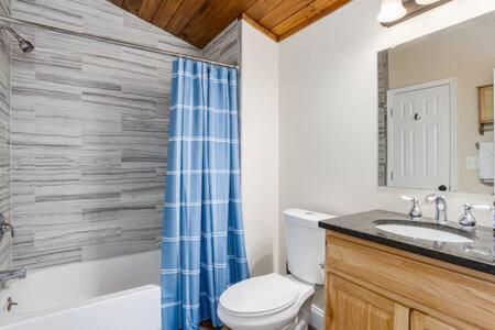 Harpers Ferry Cabin Hot Tub, Deck, Fire Pit, Wifi Esterno foto