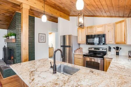 Harpers Ferry Cabin Hot Tub, Deck, Fire Pit, Wifi Esterno foto