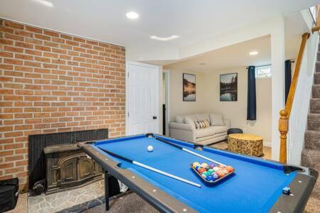 Harpers Ferry Cabin Hot Tub, Deck, Fire Pit, Wifi Esterno foto